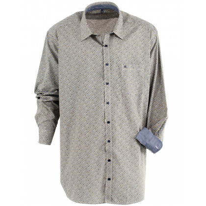 Disponible du 3 au 7XL pour cette chemise casual Casamoda